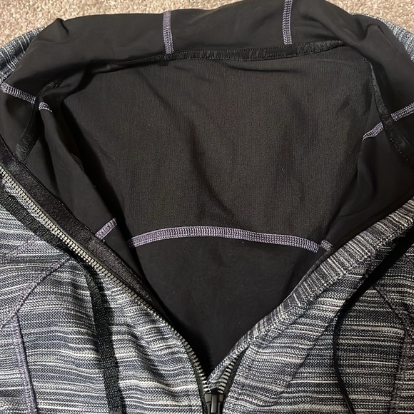 Lululemon Hooded Define Jacket Nulu Fabric - Picture 3 of 10